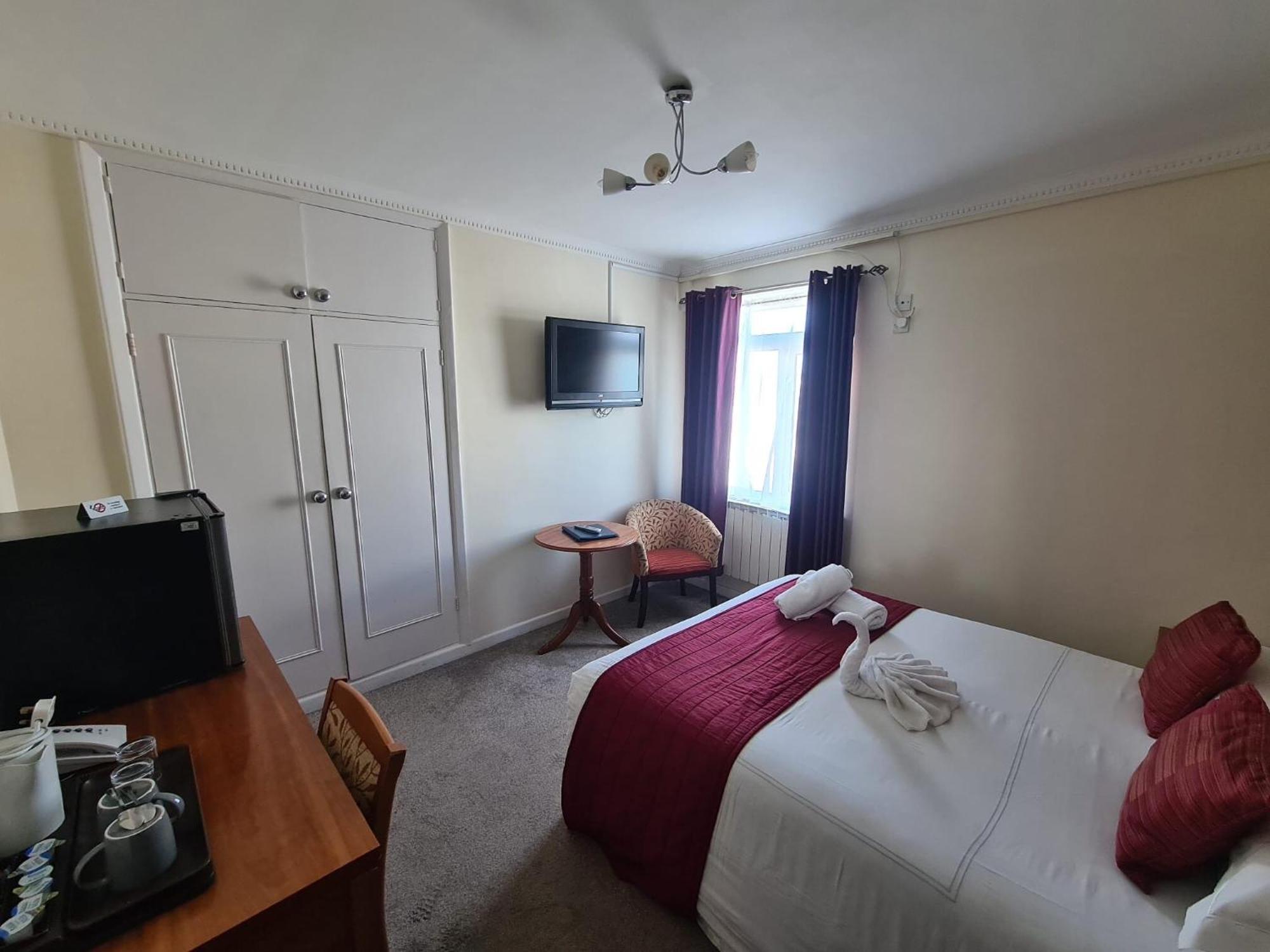 Marina Metro Hotel Saint Helier Jersey Rum bild