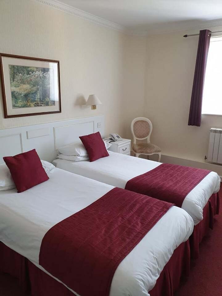 Marina Metro Hotel Saint Helier Jersey Rum bild